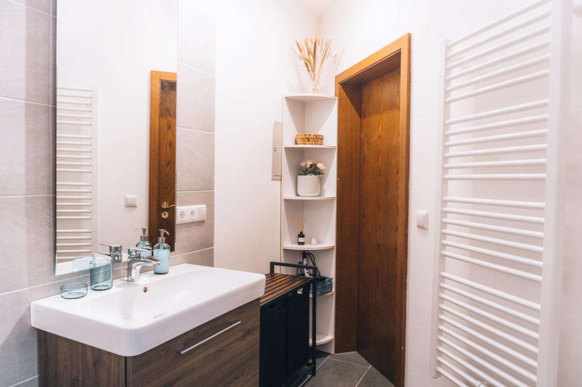 Raum Life - Loftwohnung Am Park Apartment